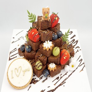 Brownie Cubes Stacked Cake (30pcs)